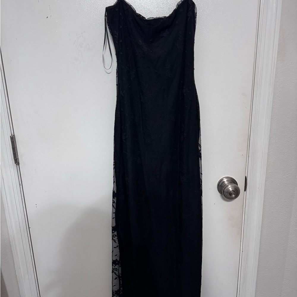 Elegant Black Evening Gown